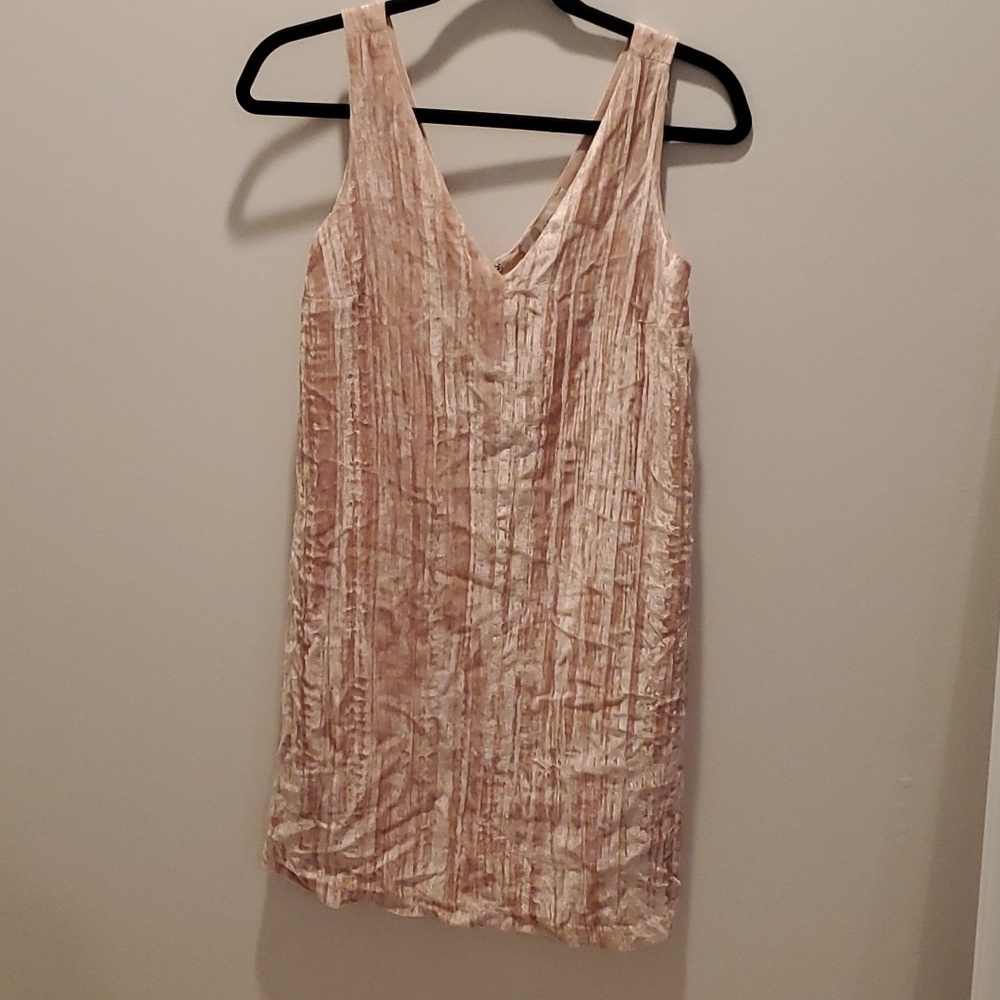 Gorgeous Apricot colored velvet shift dress size 0 EUC with back zip
